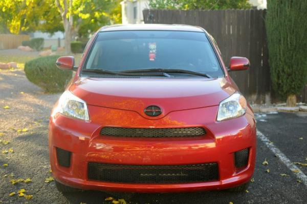 Blacked out emblem
Blacked out turn signals
Black custom grilles